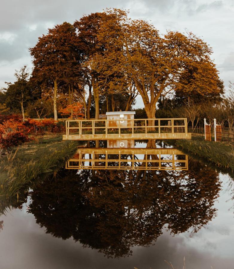 ホテル The Rudloe Near Bath - Marco Pierre White コーシャム エクステリア 写真