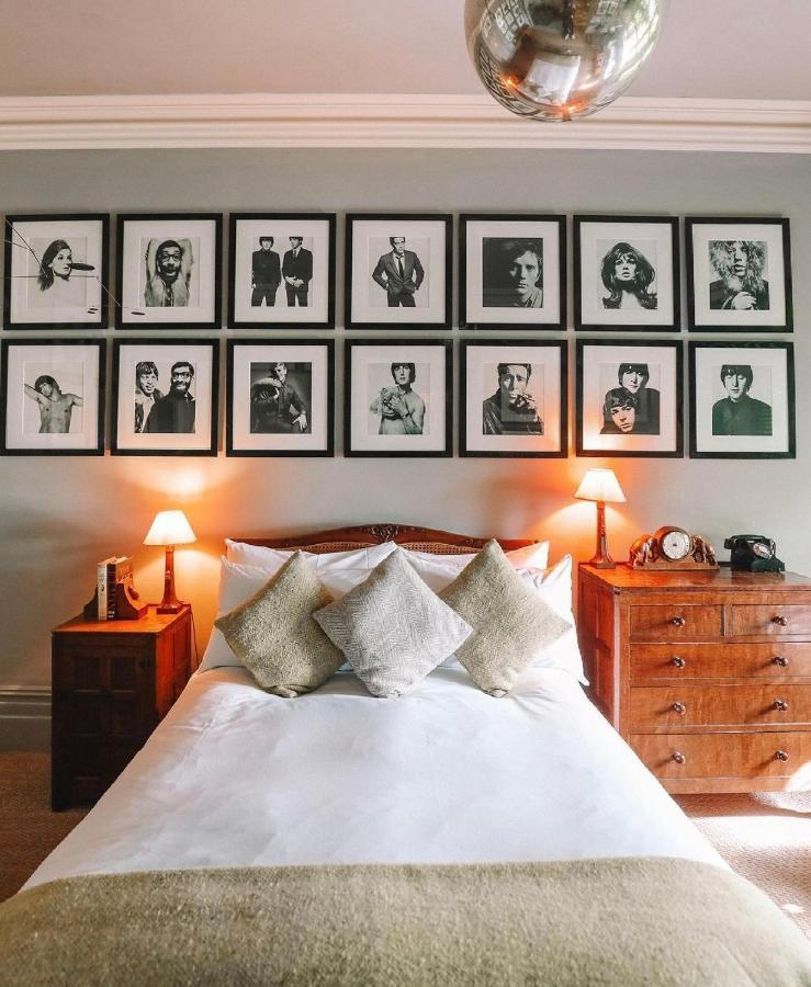 ホテル The Rudloe Near Bath - Marco Pierre White コーシャム エクステリア 写真