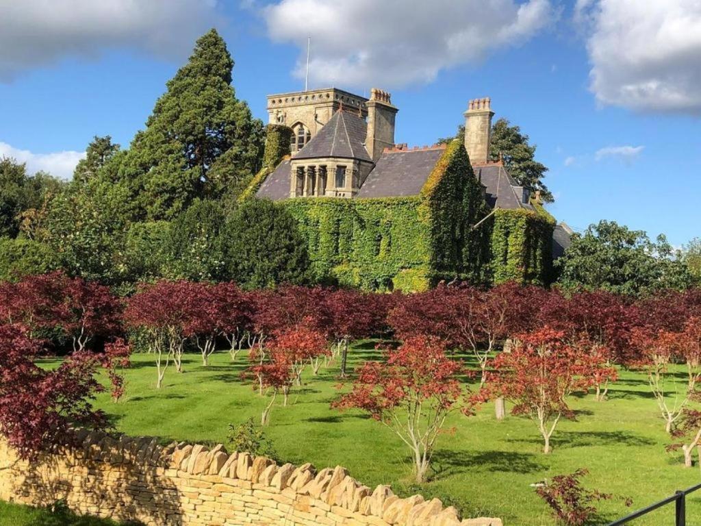 ホテル The Rudloe Near Bath - Marco Pierre White コーシャム エクステリア 写真