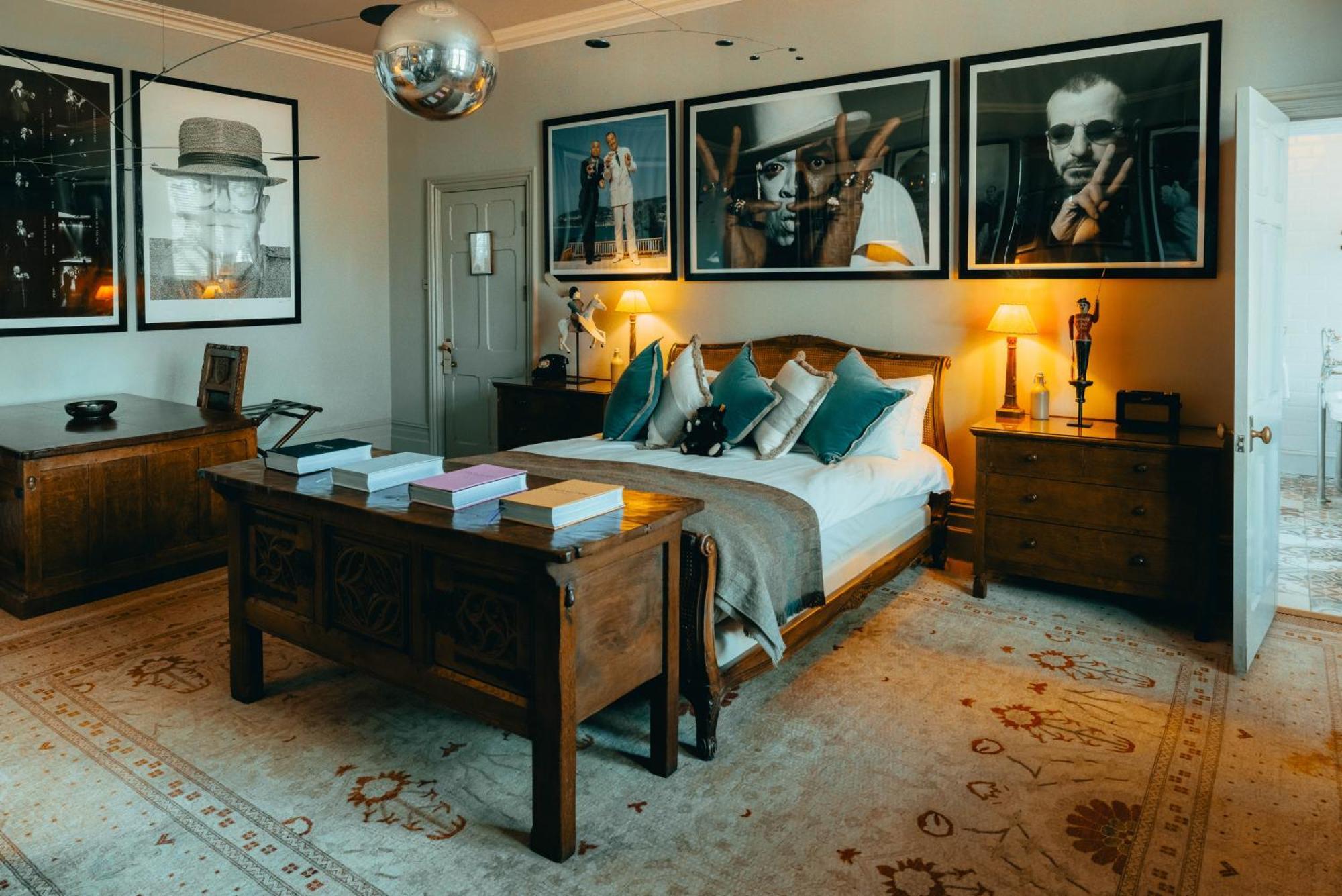 ホテル The Rudloe Near Bath - Marco Pierre White コーシャム エクステリア 写真